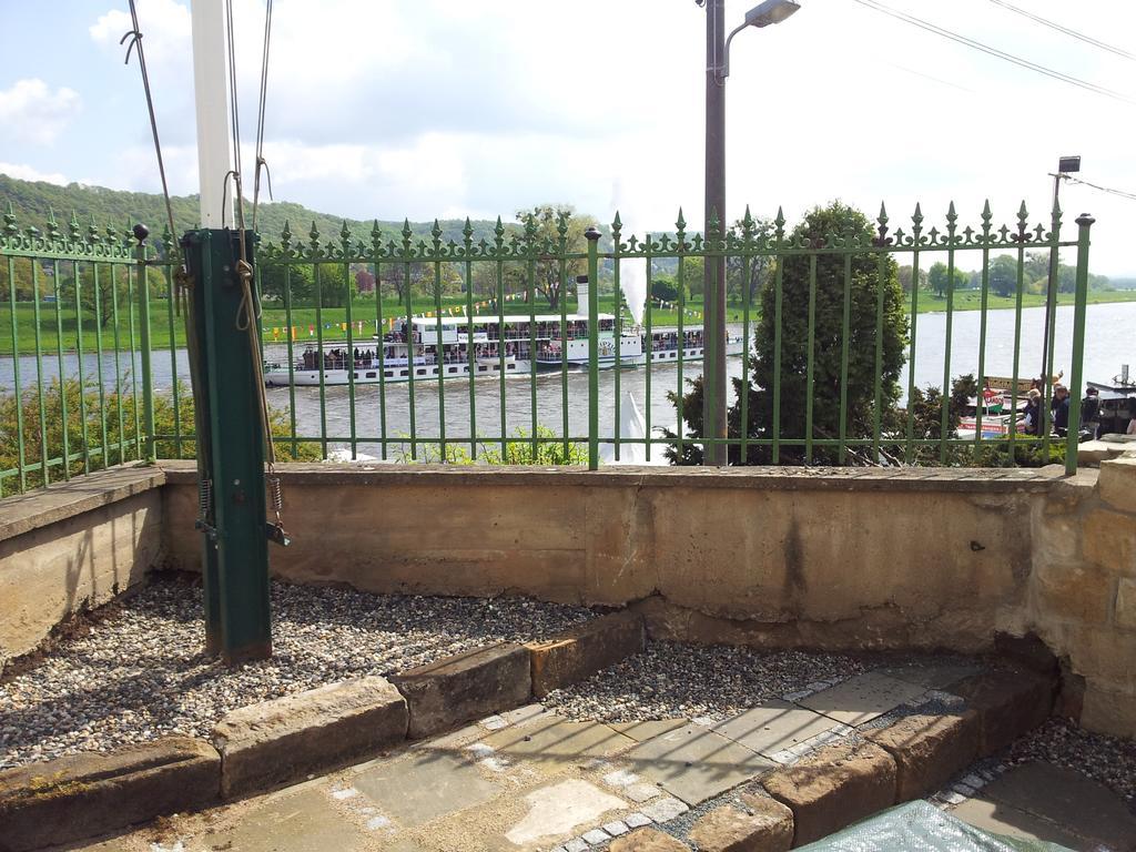Ferienwohnung An Der Elbe Drezno Zewnętrze zdjęcie